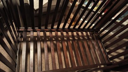 4 in 1 Convertible Crib/ Daybed/ Toddler Bed/ Full Bed