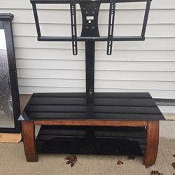 Entertainment center TV stand