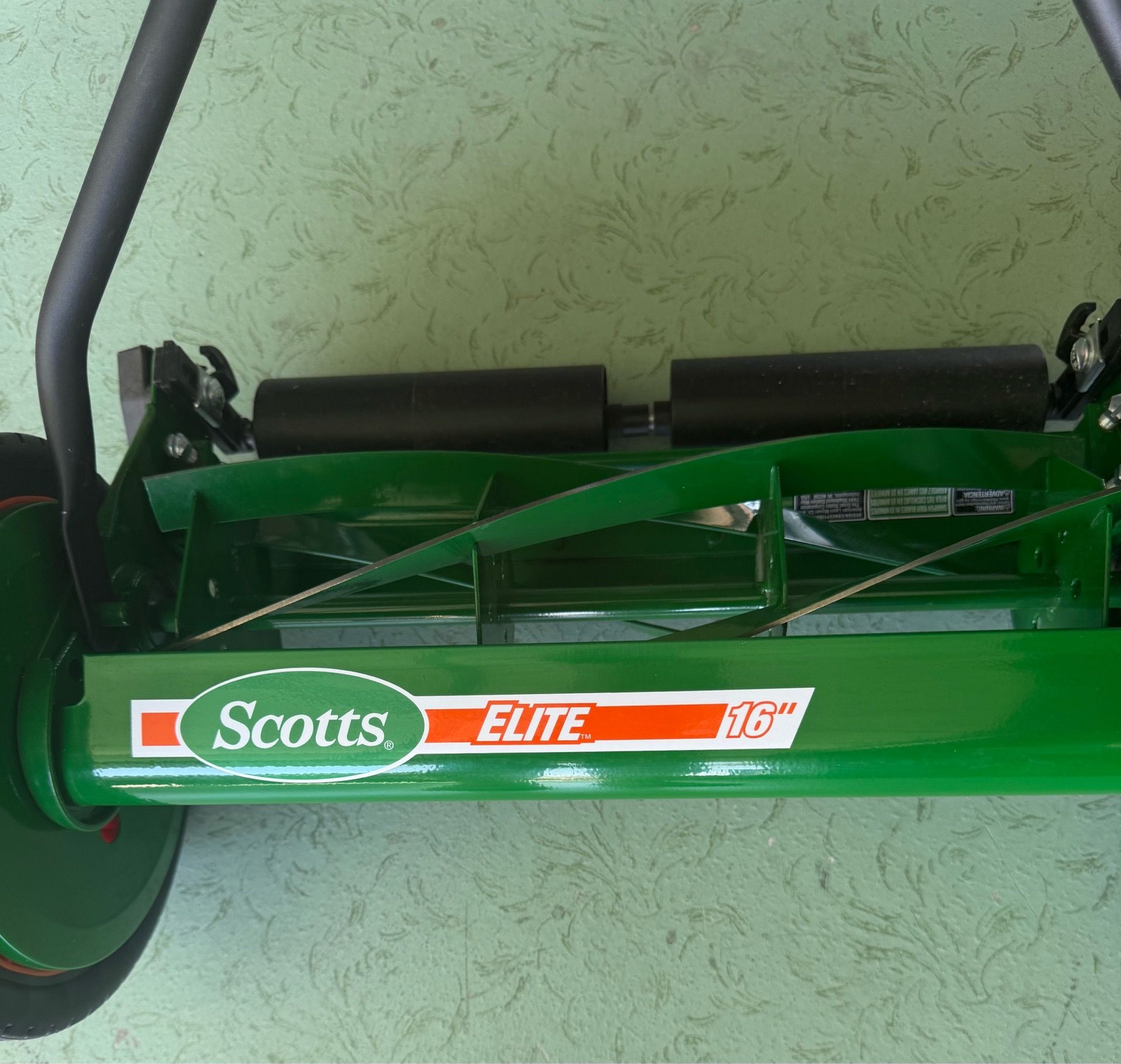Scott’s 16” Reel Lawn Mower