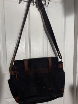 shoulder bag