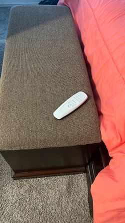 Bed and Dresser Fully Adjustable with remote control Cama y mesita