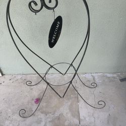 Heart Plant Stand Metal