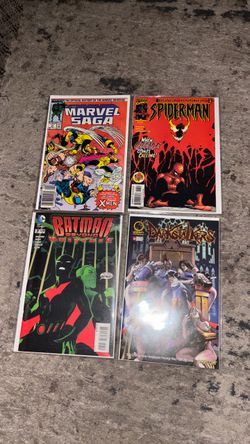 Lot of 4 Comic Books Marvel DC Capcom