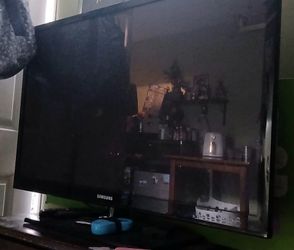 Samsung TV 43 inch