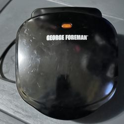 George Foreman Electric Indoor Grill.  Read Description