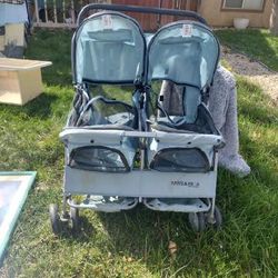 Double Dog Stroller 