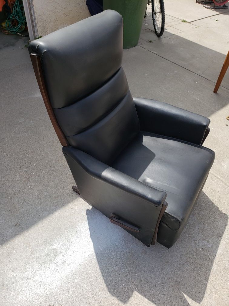 1960s Lazy Boy recliner