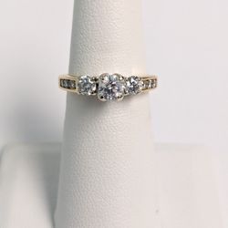 14k Two Tone Diamond Ring 