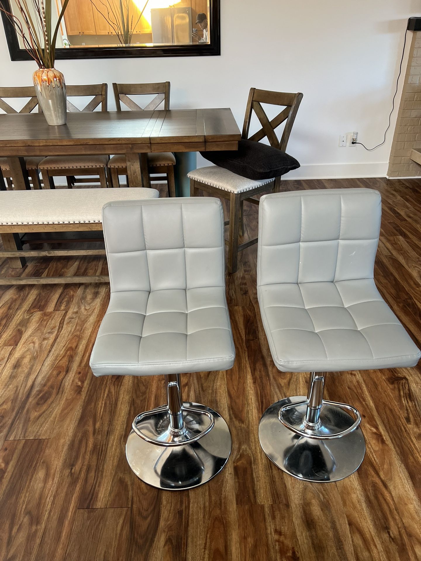 Bar Top Chairs //set Of 2//