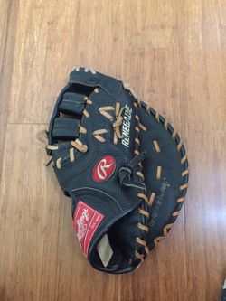 Rawlings first baseman glove