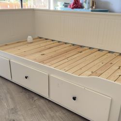 IKEA Bed 