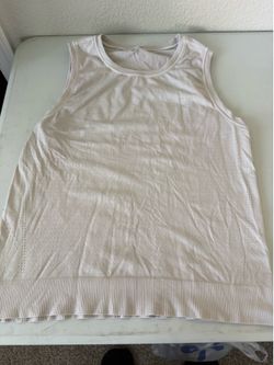 Athleta small white top