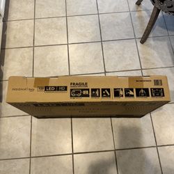 INSIGNIA 32-inch Class F20 Series Smart HD 720p Fire TV with Alexa Voice Remote 