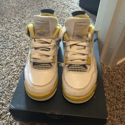 Air Jordan 4 Retro