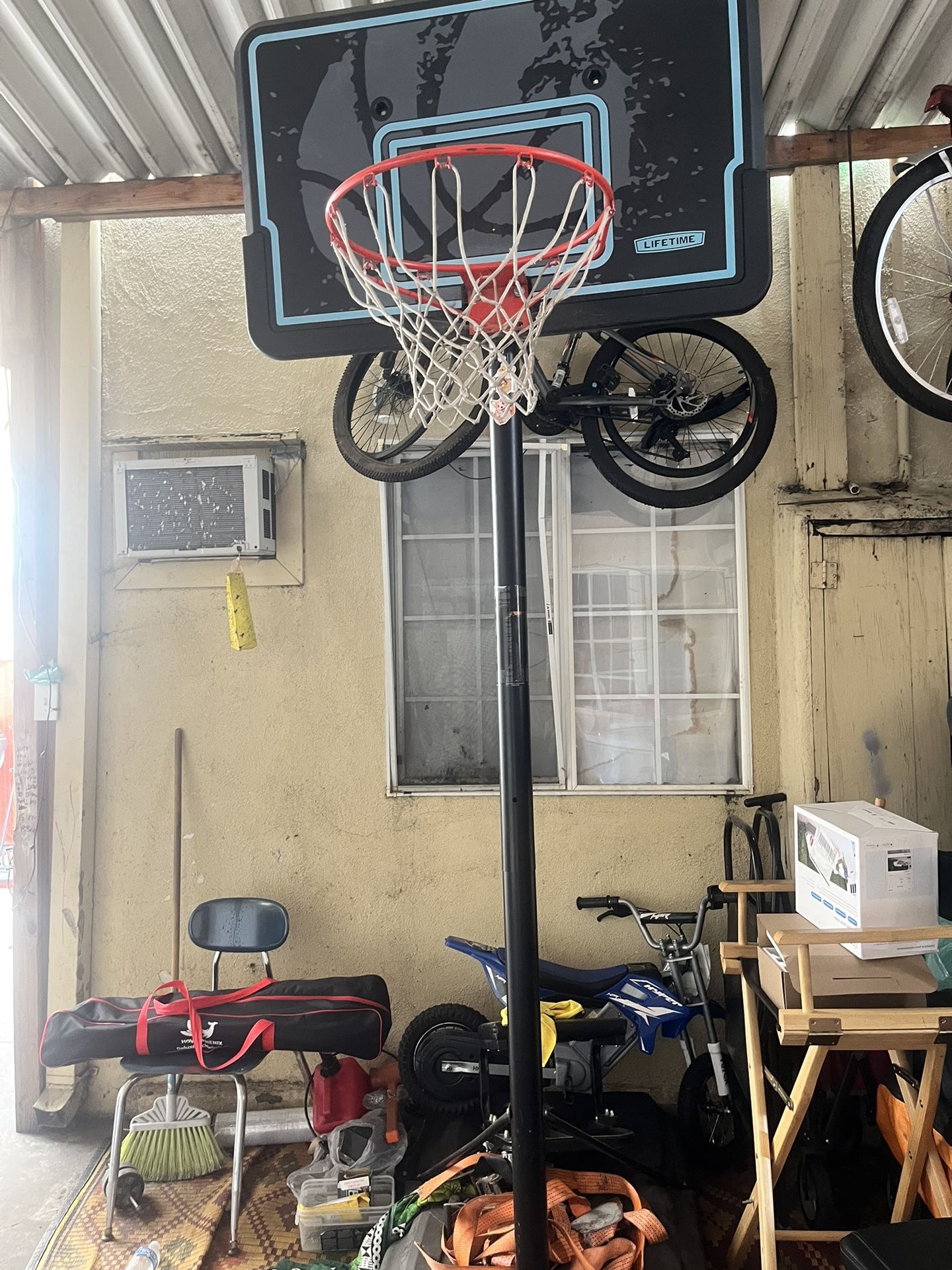 Basketball Hoop for Sale in Long Beach, CA OfferUp