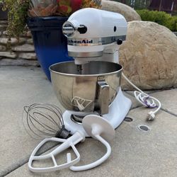KitchenAid KSM90WH Ultra Power 300W 10-Speed Tilt-Head Stand Mixer w/ 3 Attachments White Standmixer