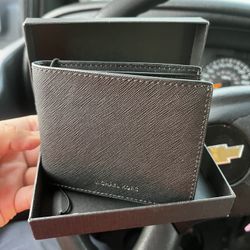 Michael Kors Wallet 🆕