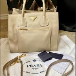 Prada bag - Original leather Vit. Diano. With receipt