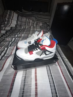 Men’s Jordan 4 “What The 4” size 9.5