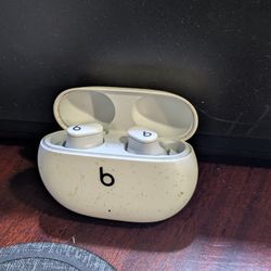 Beats Studio Buds