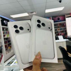 iPhone 17 pro 512GB New silver