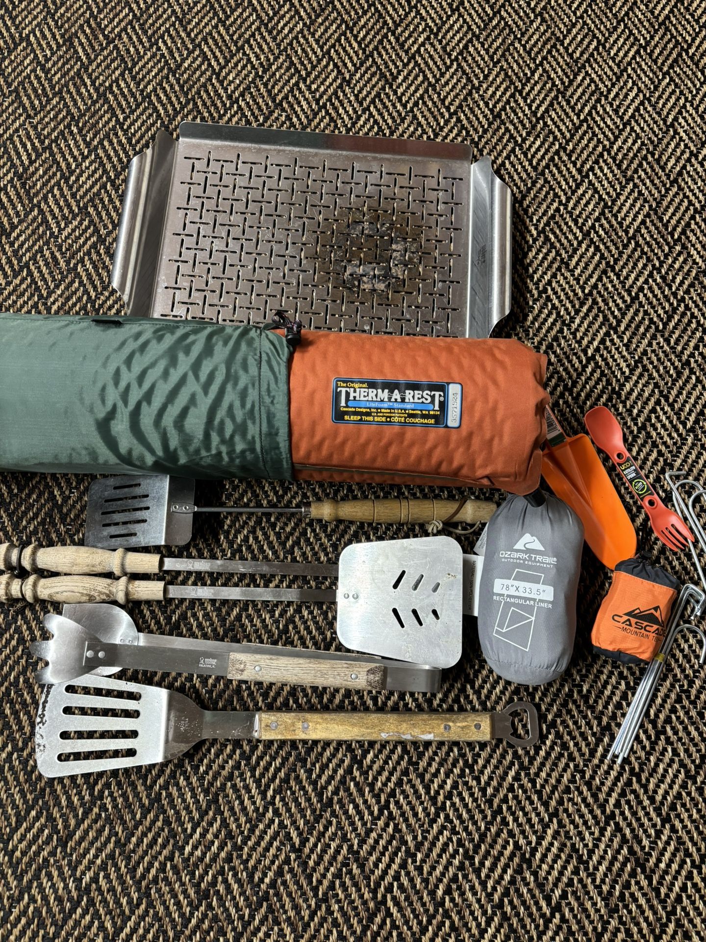 Camping Stuff Thermarest, BBQ Tools 