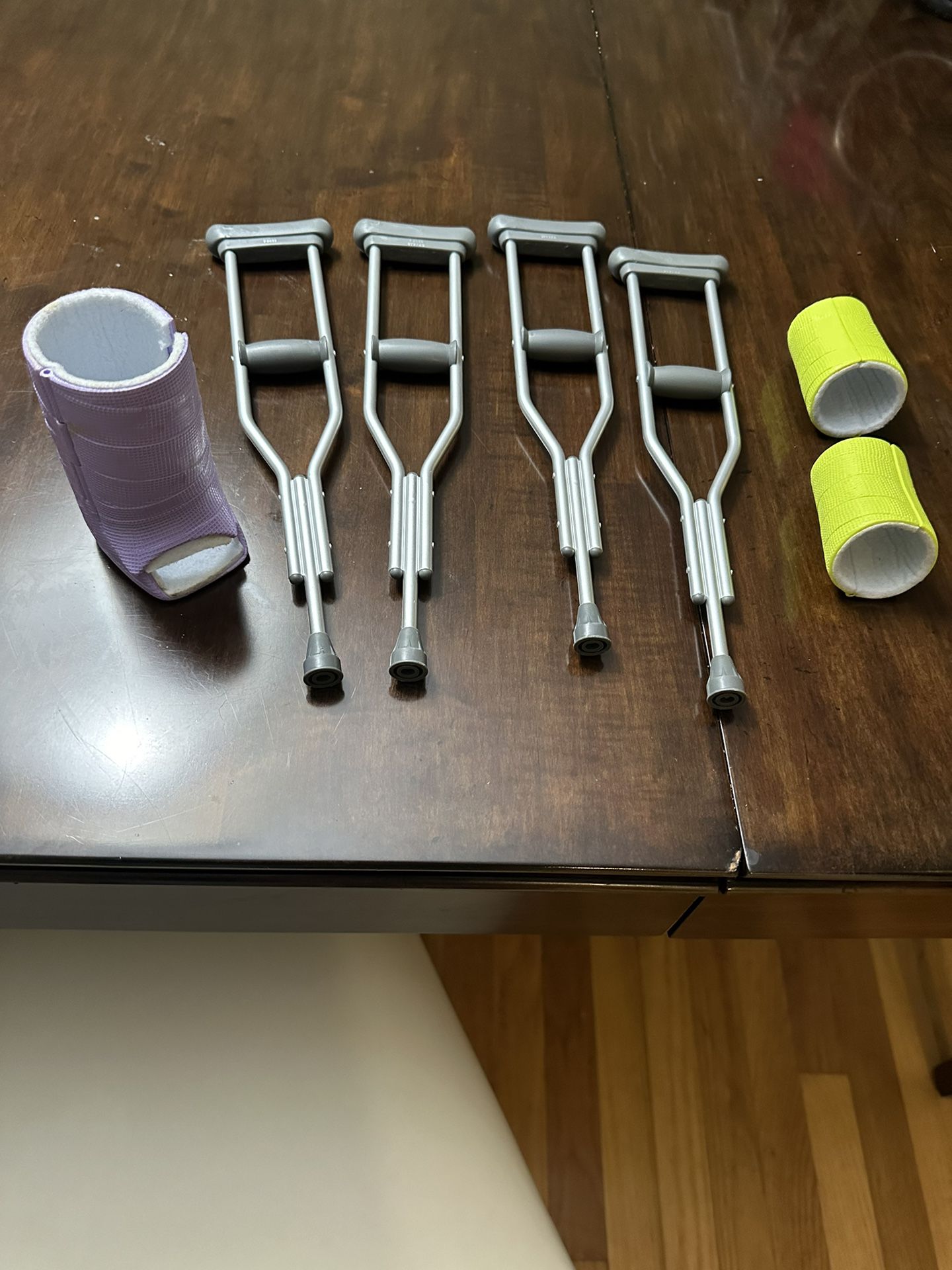 American Girl 2 Crutch Sets and Casts