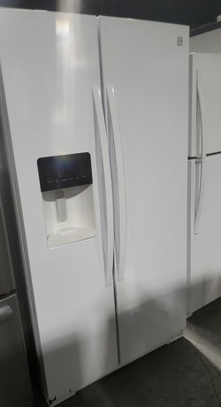 Kenmore Side By Side White Refrigerator
