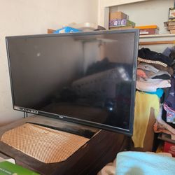 32 Inch RCA T.v. 