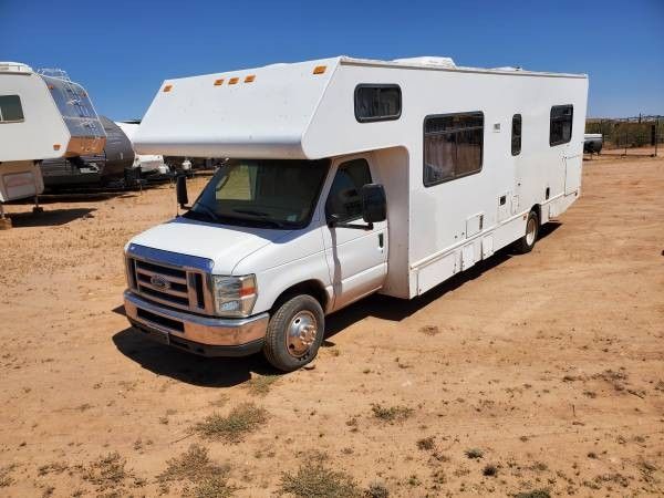 2013 28ft Class C Rv Motorhome 204000 Miles