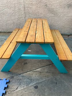Kids Wooden Picnic Table with Benches