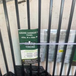 Grand Ambrose Fence Panel