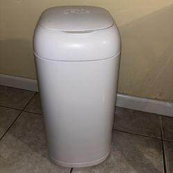 Diaper Trash Can 