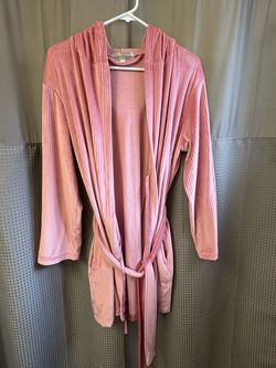 pink ribbed hoodie bathrobe