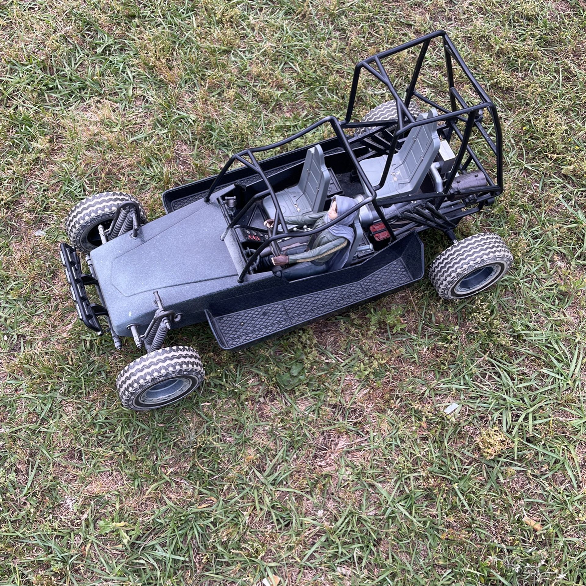 Hasbro GI Joe Desert Fast Attack Chenowth Vehicle 1/6 Scale