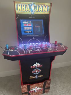 NBA JAM & STREET FIGHTER ARCADE w/ Matching Stools