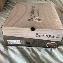 Bearpaw Winter Boots Size 10 Women