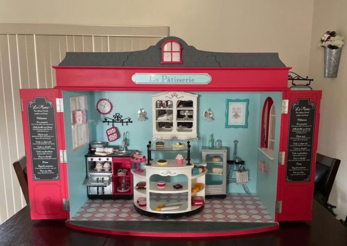 American Girl, Grace’s Bakery Patisserie