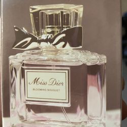 Miss Dior Perfume 