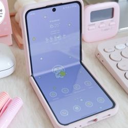 Samsung galaxy Z Flip 4 Unlocked 