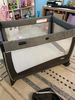 Chicco pack and play