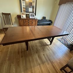 Dinning Room Table For Sale