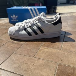 Adidas Superstar