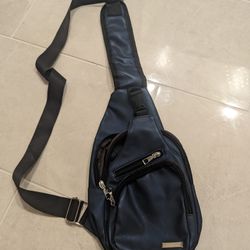 Small Leather Slingbag