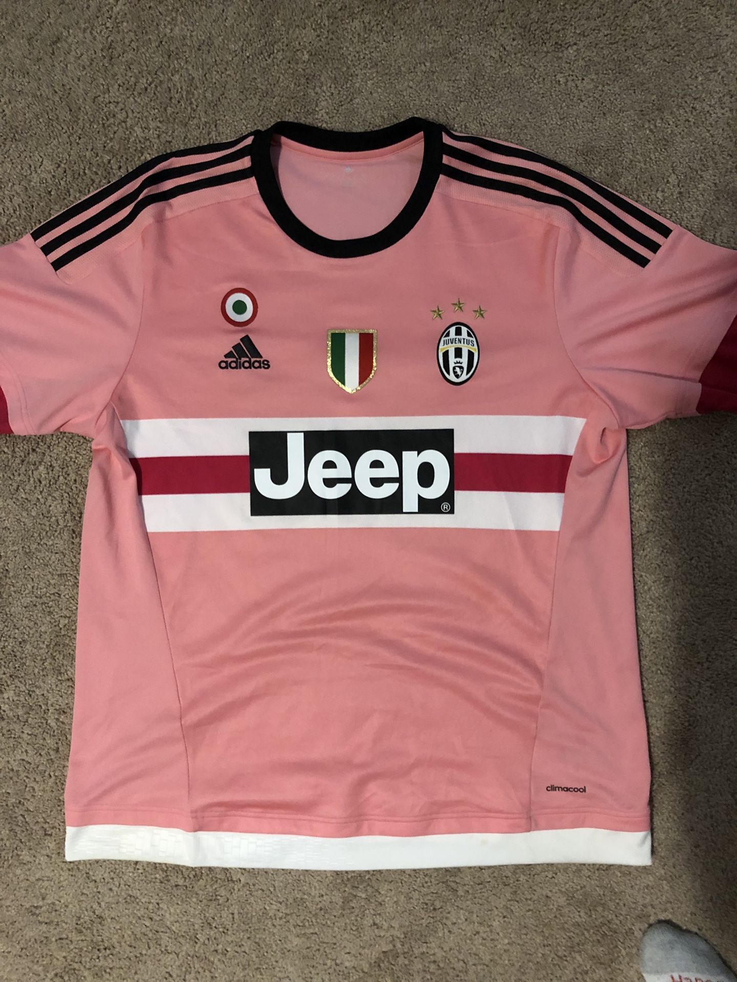 Juventus PSG jerseys XL