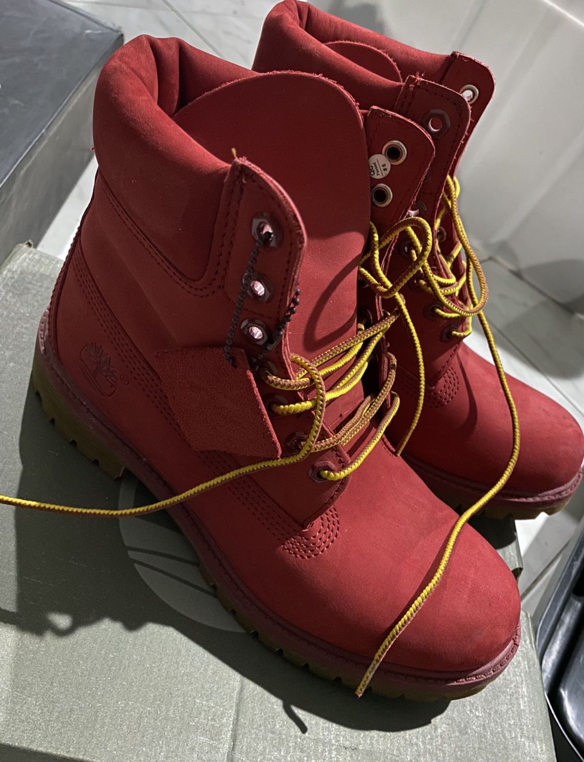 Diskant Ødelægge Gutter Timberland Boots - Constructions Red - Size 8 for Sale in North Bergen, NJ  - OfferUp