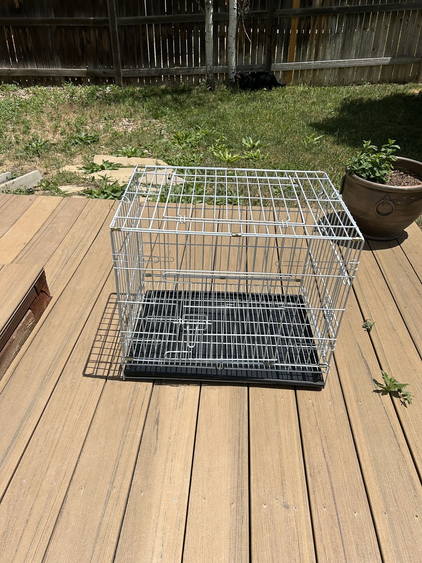 White Small/ Medium Wire Dog Crate