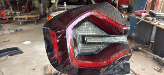 2022-24 BMW X3 2022 2023 2024 LEFT  LED Outer Taillight