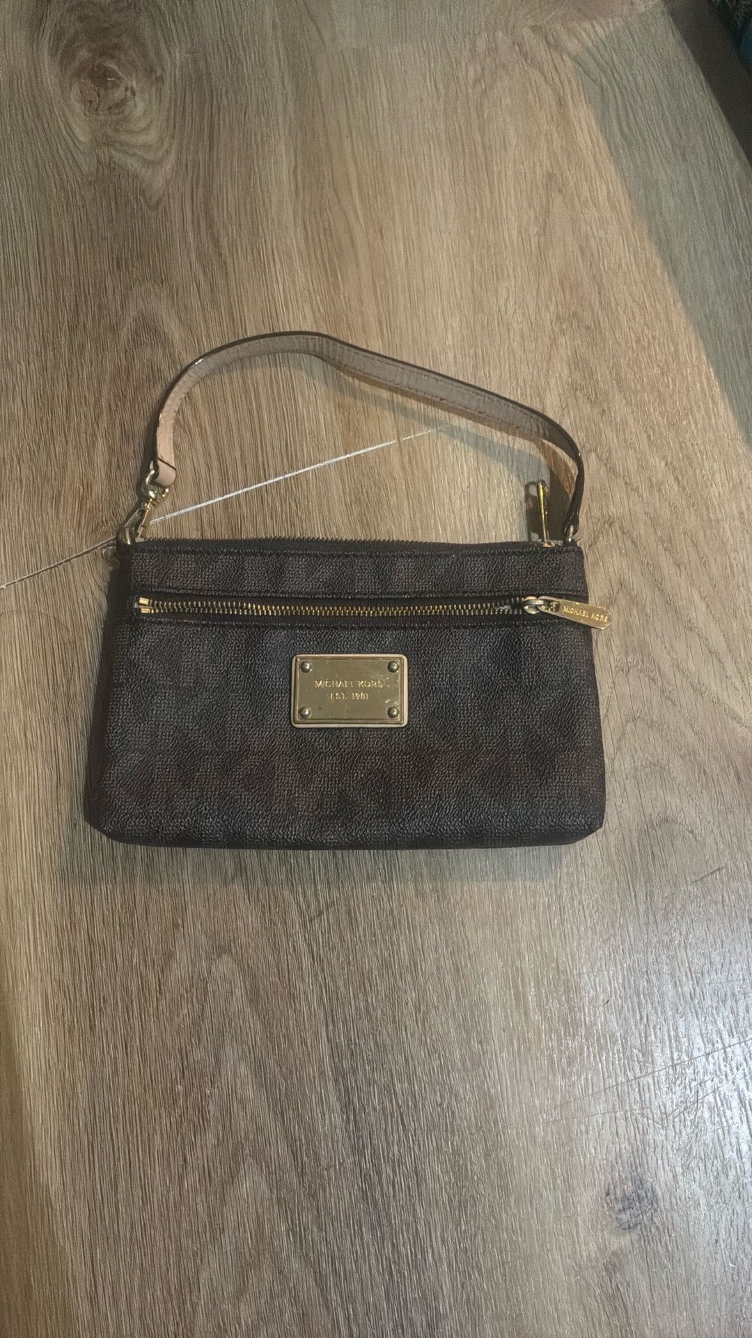 Michael Kors Jet Set Large Signature Logo
