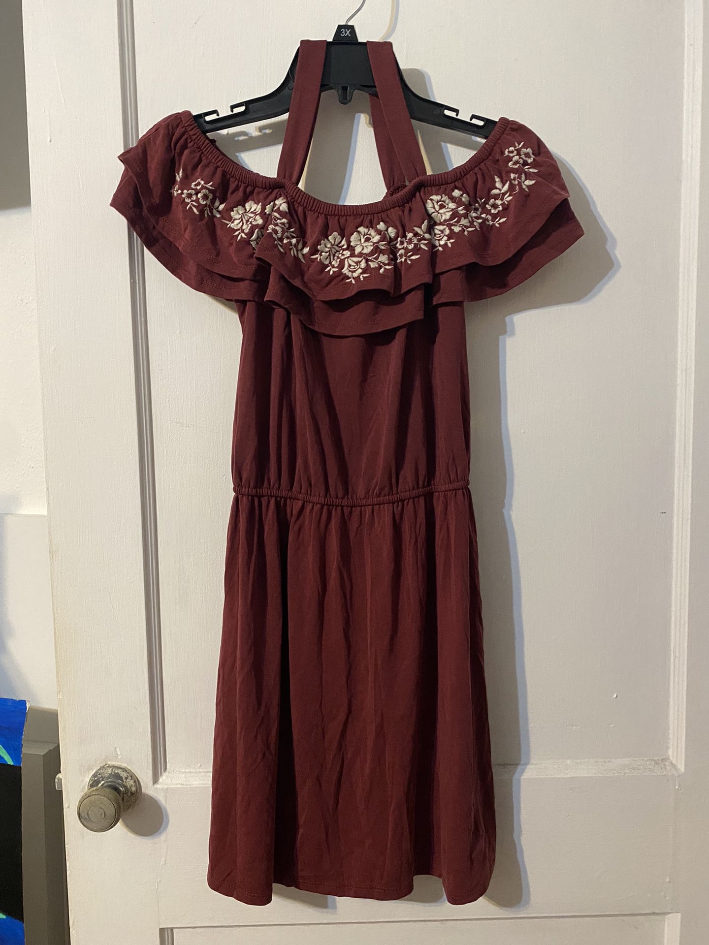 Women’s Medium Embroidered Dress